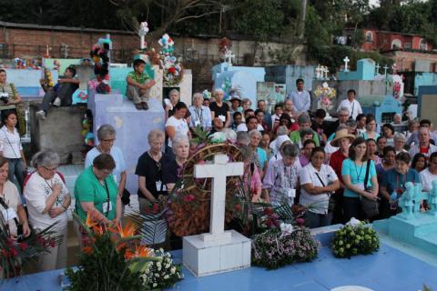 women from el salvador