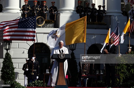 Pope Francis meets President Obama at White House