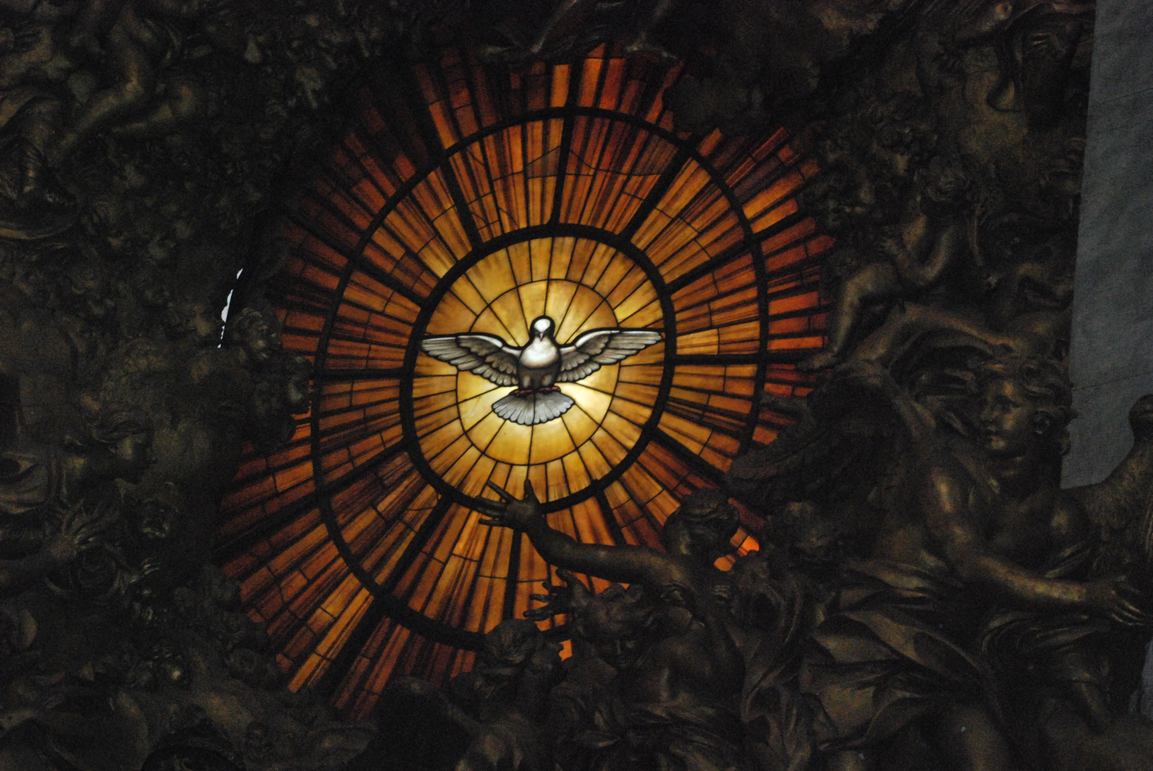 stained-glass-window-2470020