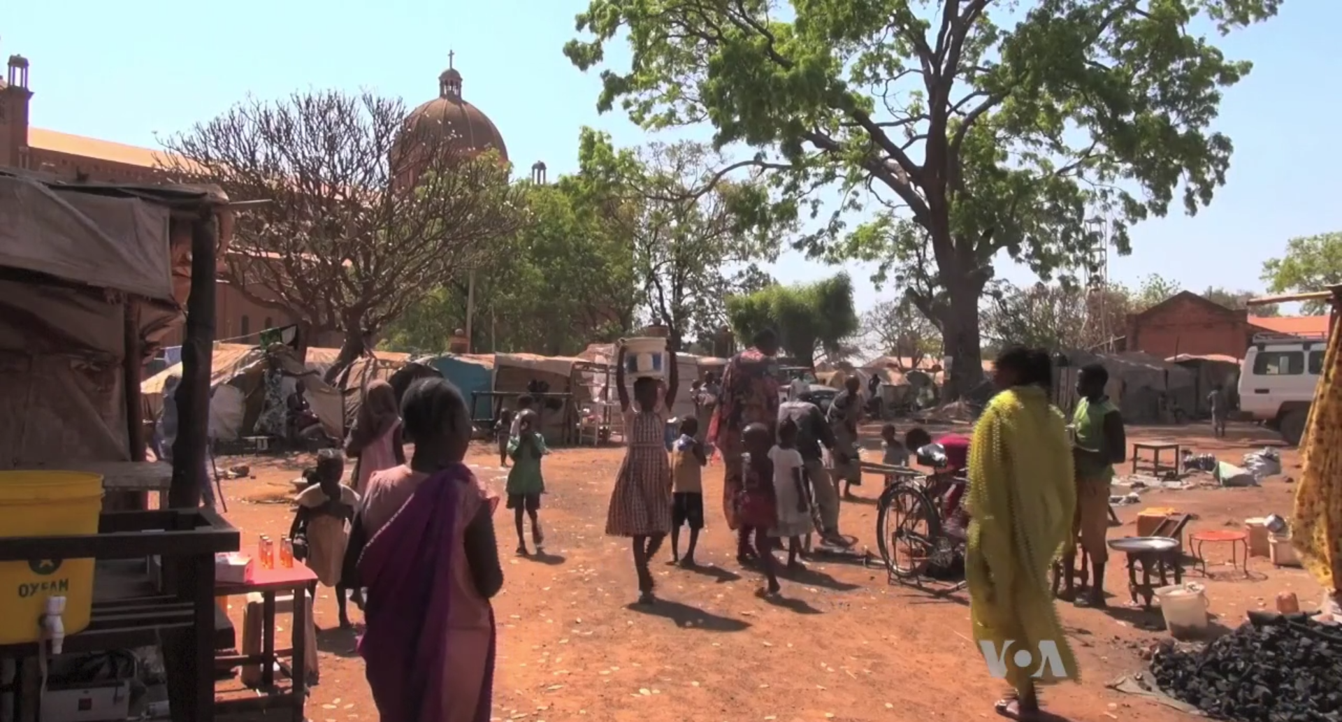 wau_refugee_camp_2
