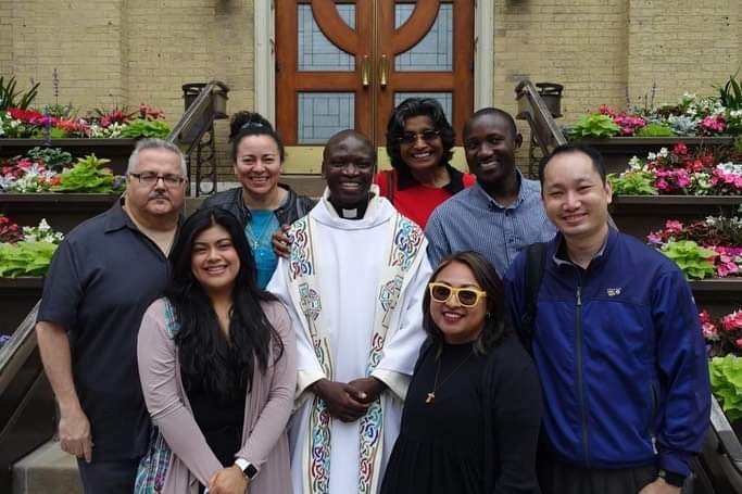 john_siyumbu_with_maryknoll_young_adults_chicago_june_12_2022