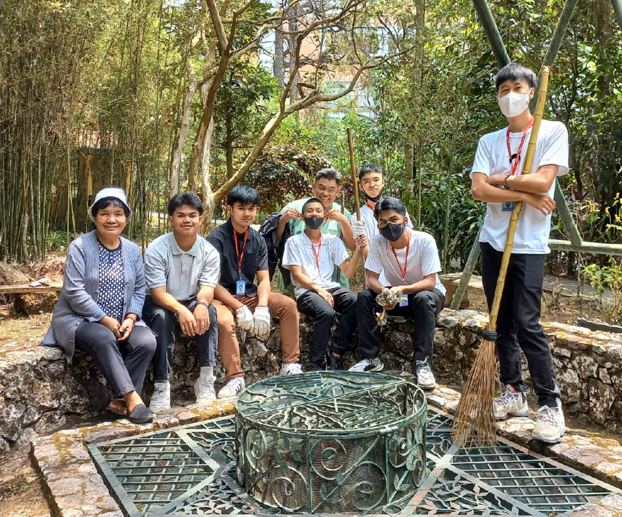 g12_students_clean_dep_well_with_ms